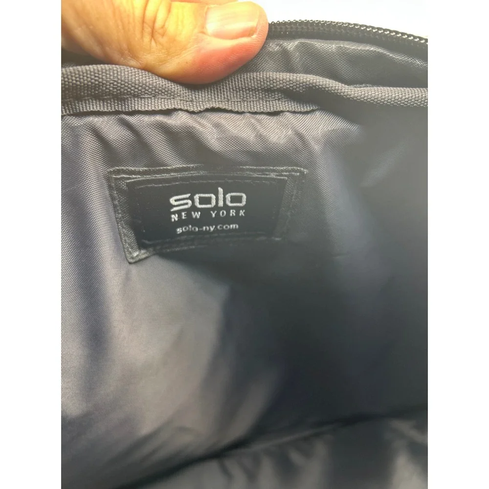 Solo New York Laptop Messenger Bag Gray Crossbody Briefcase Tablet Sleeve Pocket